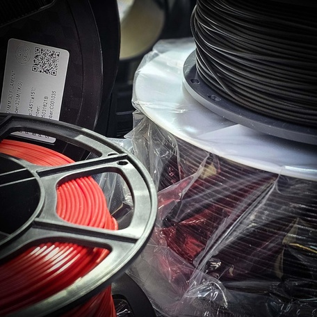 В нашем арсенале большое количество необходимых смол и филаментов